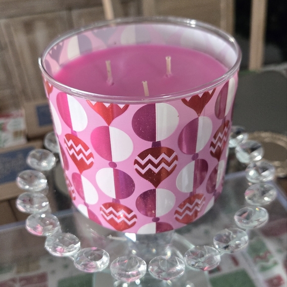 North Pole Punch Pink Bath and Body Works Candle - Picture 5 of 5